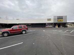 924 Providence Blvd, Clarksville, TN for rent Building Photo- Image 1 of 8