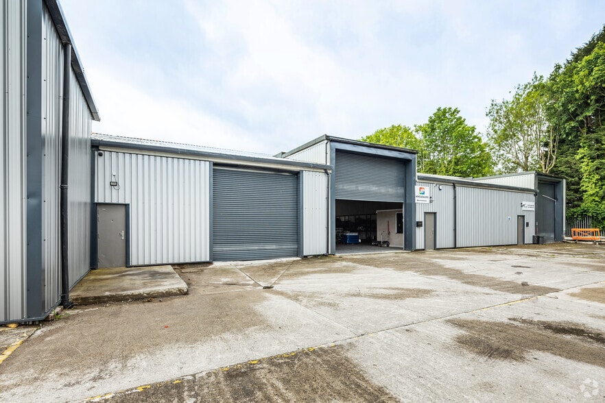 Factory Ln, Penwortham to rent - Building Photo - Image 3 of 13