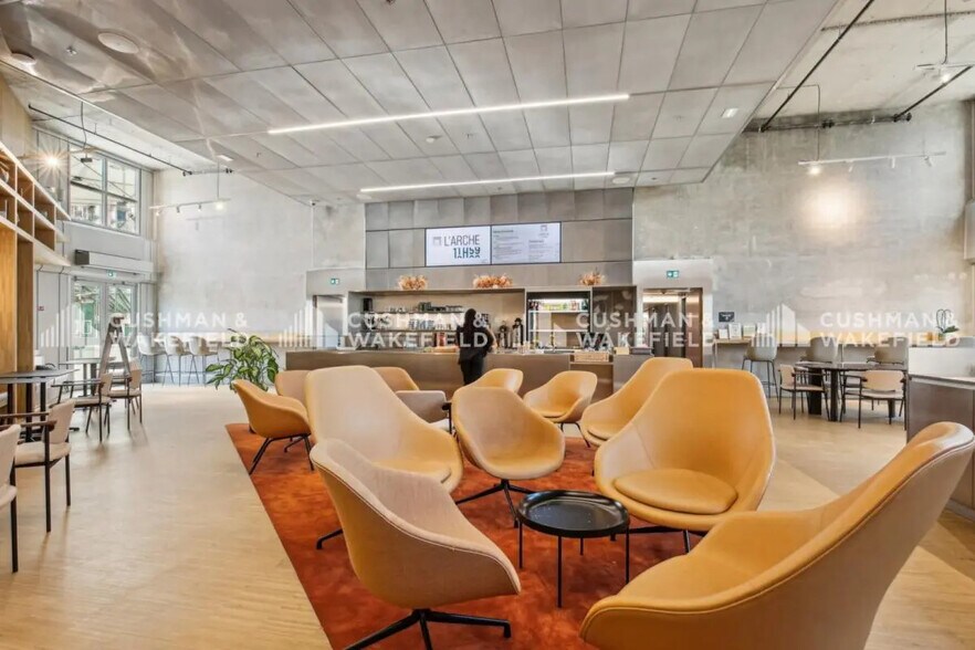 Office in Puteaux to rent - Interior Photo - Image 3 of 16