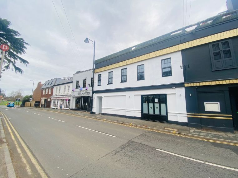 6-8 Church St, Esher for sale - Primary Photo - Image 3 of 4