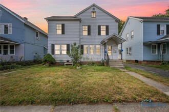 1719 Mansfield Rd, Toledo, OH for sale Primary Photo- Image 1 of 33