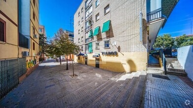 Retail in Alcorcón, Madrid to rent Interior Photo- Image 2 of 10