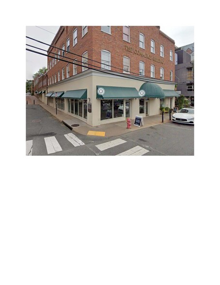 102 1st St S, Charlottesville, VA for rent - Building Photo - Image 1 of 12