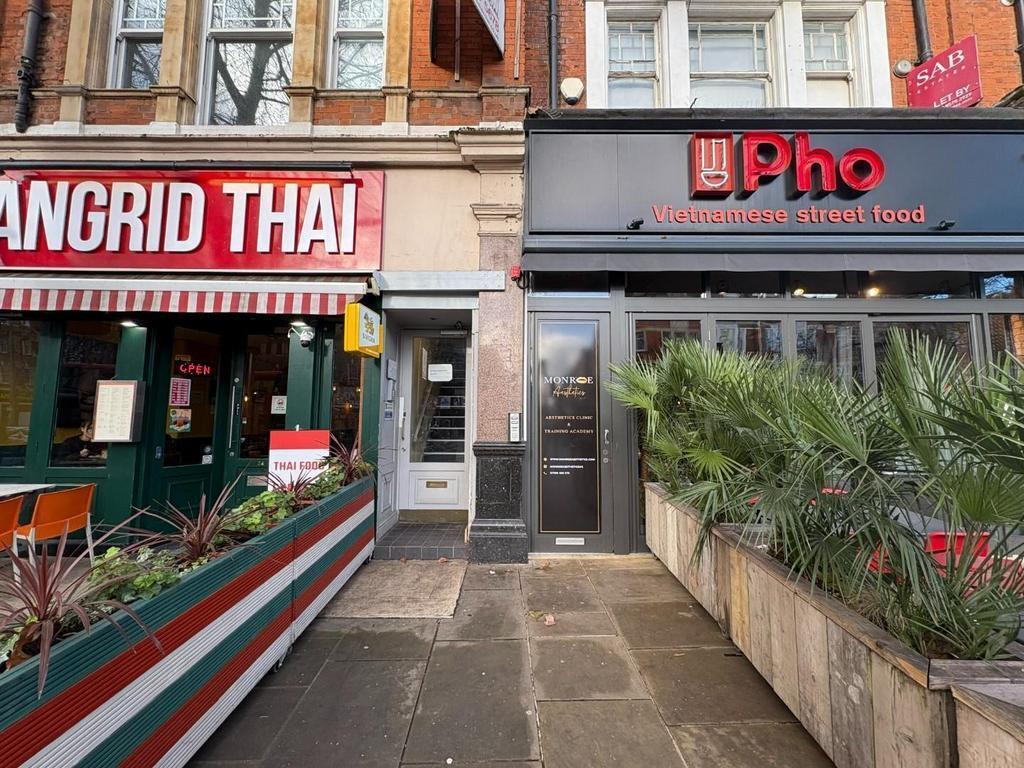 22 New Broa, London for sale Building Photo- Image 1 of 13