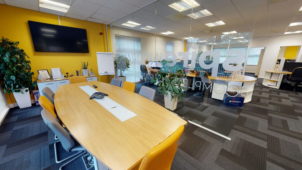 Siskin Pky E, Coventry to rent - Building Photo - Image 2 of 12