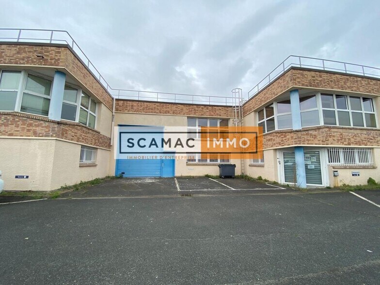 Light Industrial in Ivry-sur-Seine to rent - Building Photo - Image 1 of 5