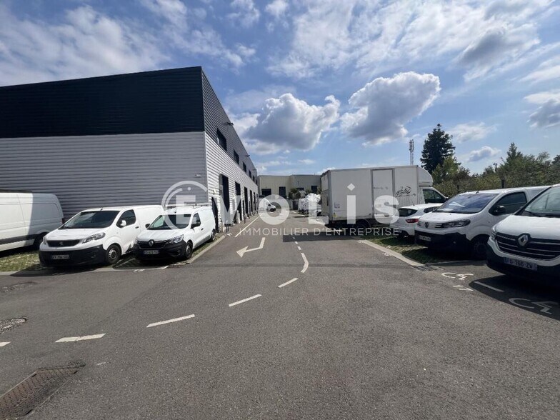Light Industrial in Valenton to rent - Building Photo - Image 3 of 12
