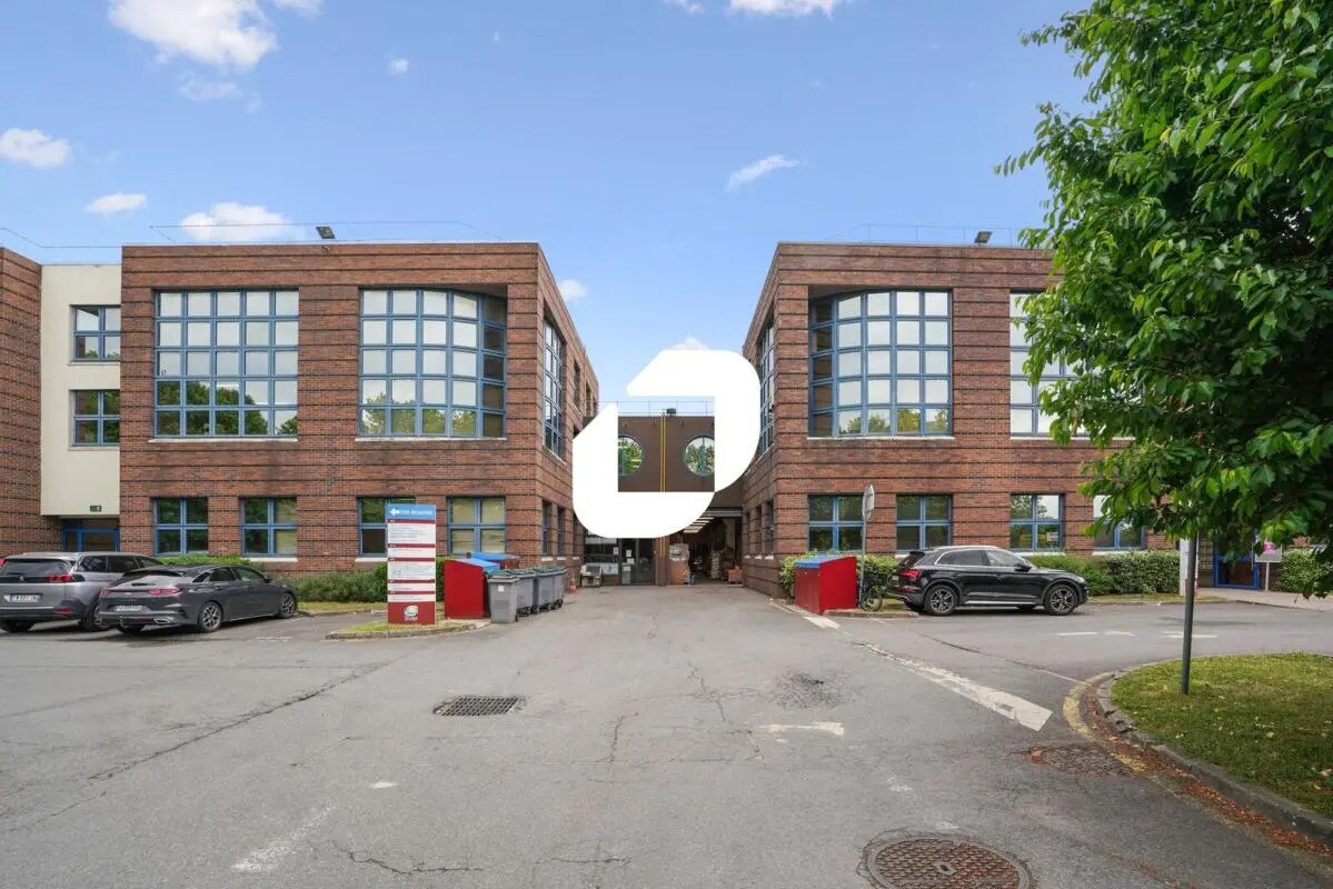 Light Industrial in Villiers-sur-Marne to rent Building Photo- Image 1 of 15