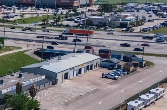 19419 N Freeway, Spring, TX to rent Building Photo- Image 1 of 11