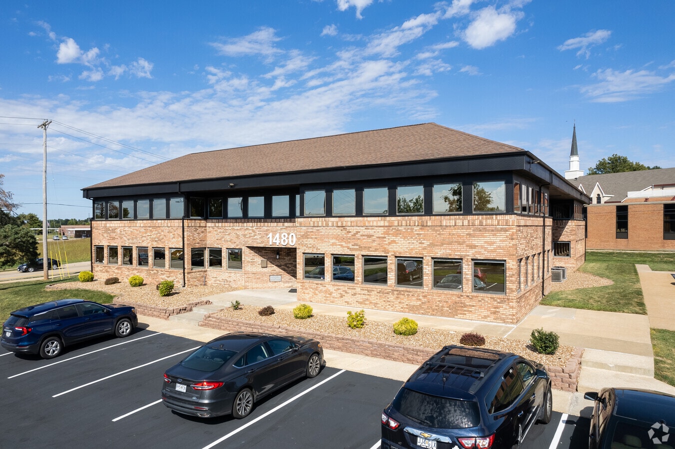 1480 Woodstone Dr, Saint Charles 63304 UK