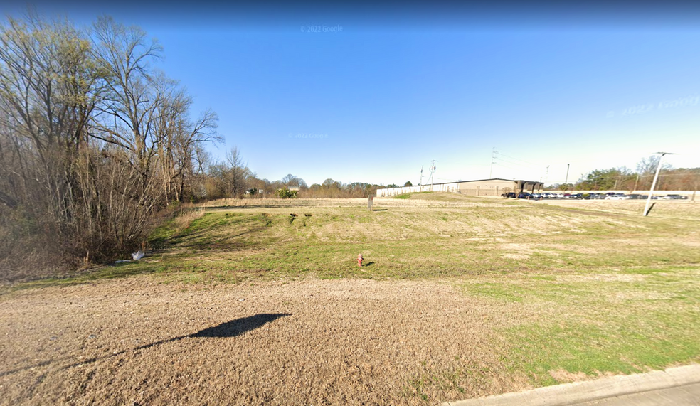 4558 Goodman Rd, Horn Lake, MS for sale - Building Photo - Image 2 of 5