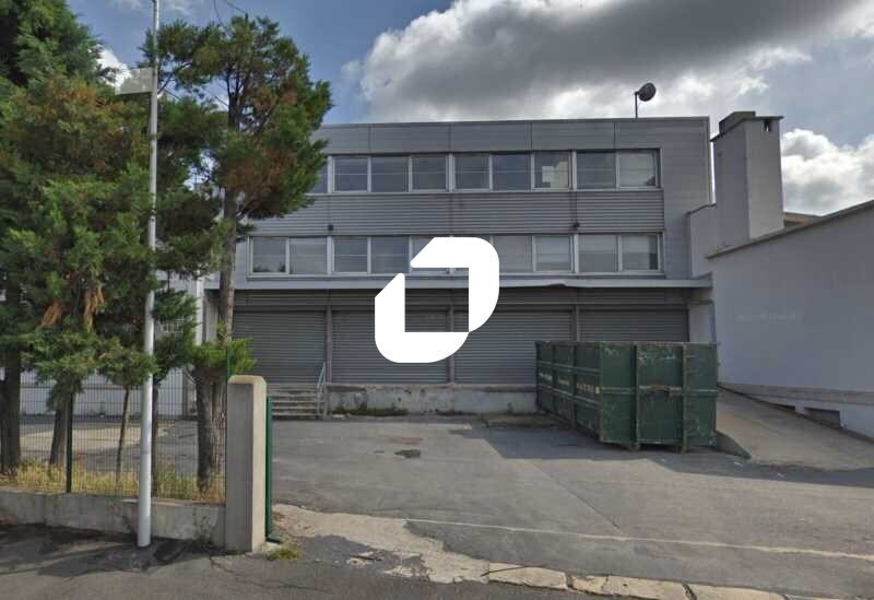 Light Industrial in Nanterre to rent - Building Photo - Image 2 of 5