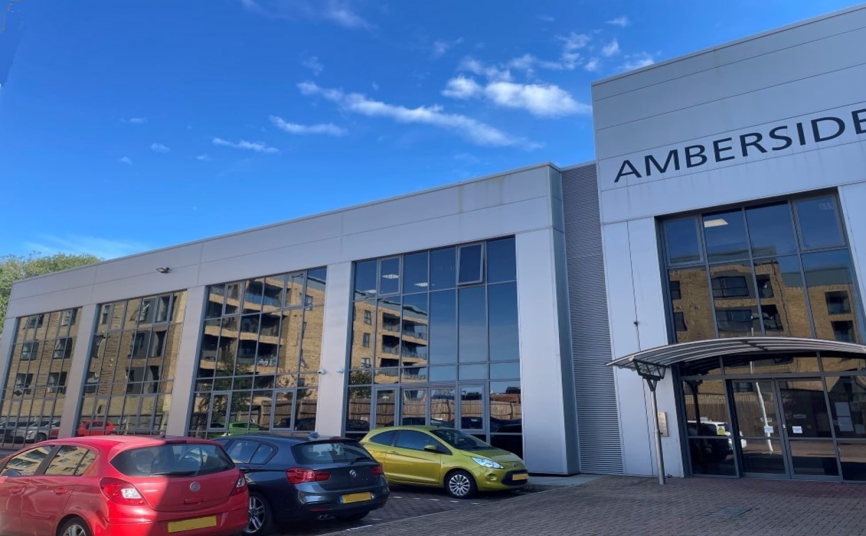 Wood Ln, Hemel Hempstead to rent Primary Photo- Image 1 of 29