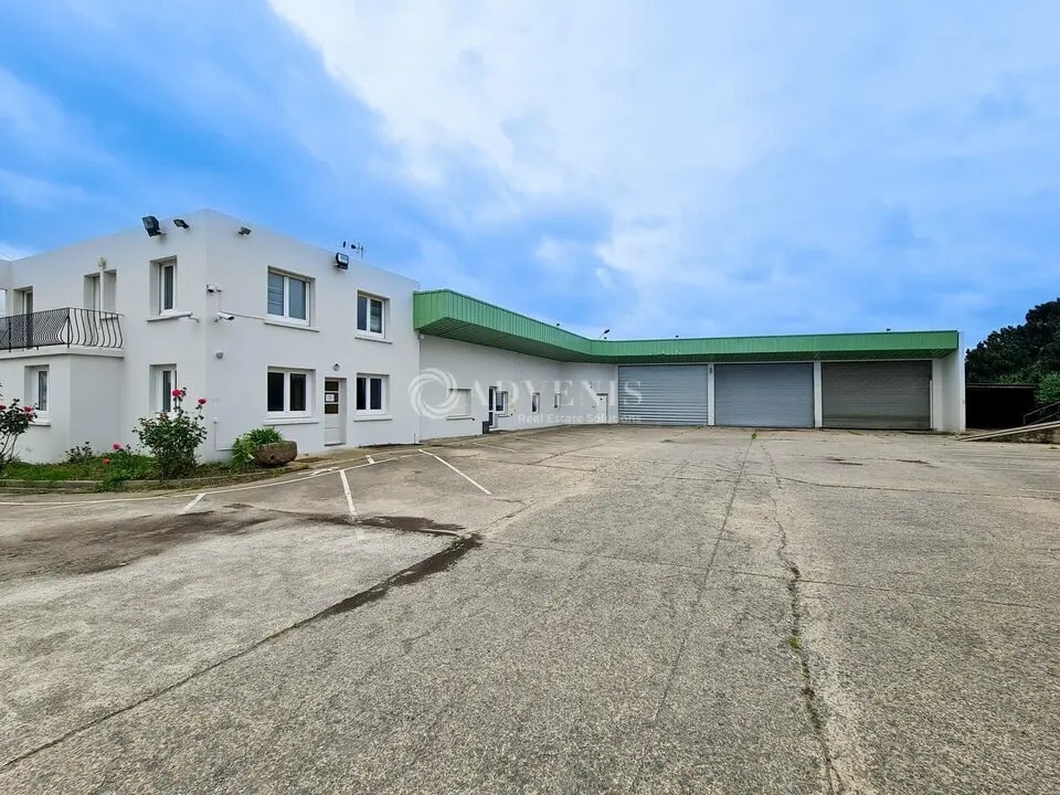 Vente Bureaux 650 m² - Photo 1