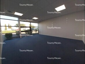 6 Avenue Du Girou, Villeneuve-lès-Bouloc for sale Interior Photo- Image 2 of 9