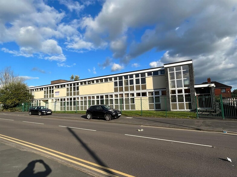 Former Clinic Leek Rd, Stoke On Trent for sale - Building Photo - Image 1 of 12