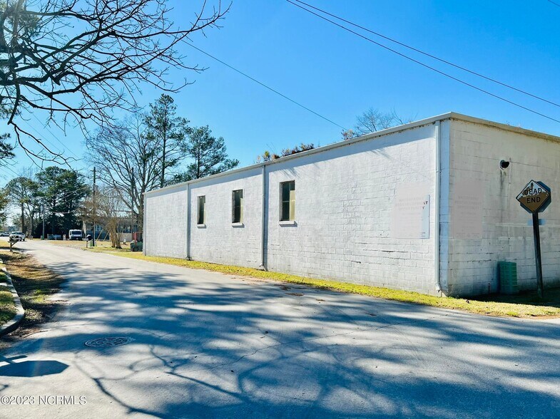 701 Hodges St, Oriental, NC for sale - Building Photo - Image 3 of 4