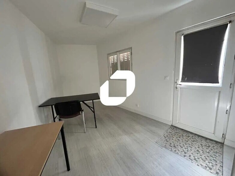 Office in Argenteuil to rent - Interior Photo - Image 2 of 9