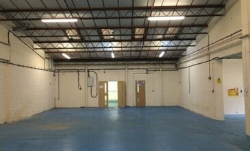 101-113 Scrubs Ln, London to rent Interior Photo- Image 1 of 3