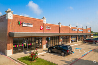 1585 N Highway 77, Waxahachie, TX for rent Building Photo- Image 1 of 4