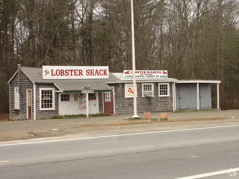 548 W Grove St, Middleboro, MA for sale - Building Photo - Image 1 of 1