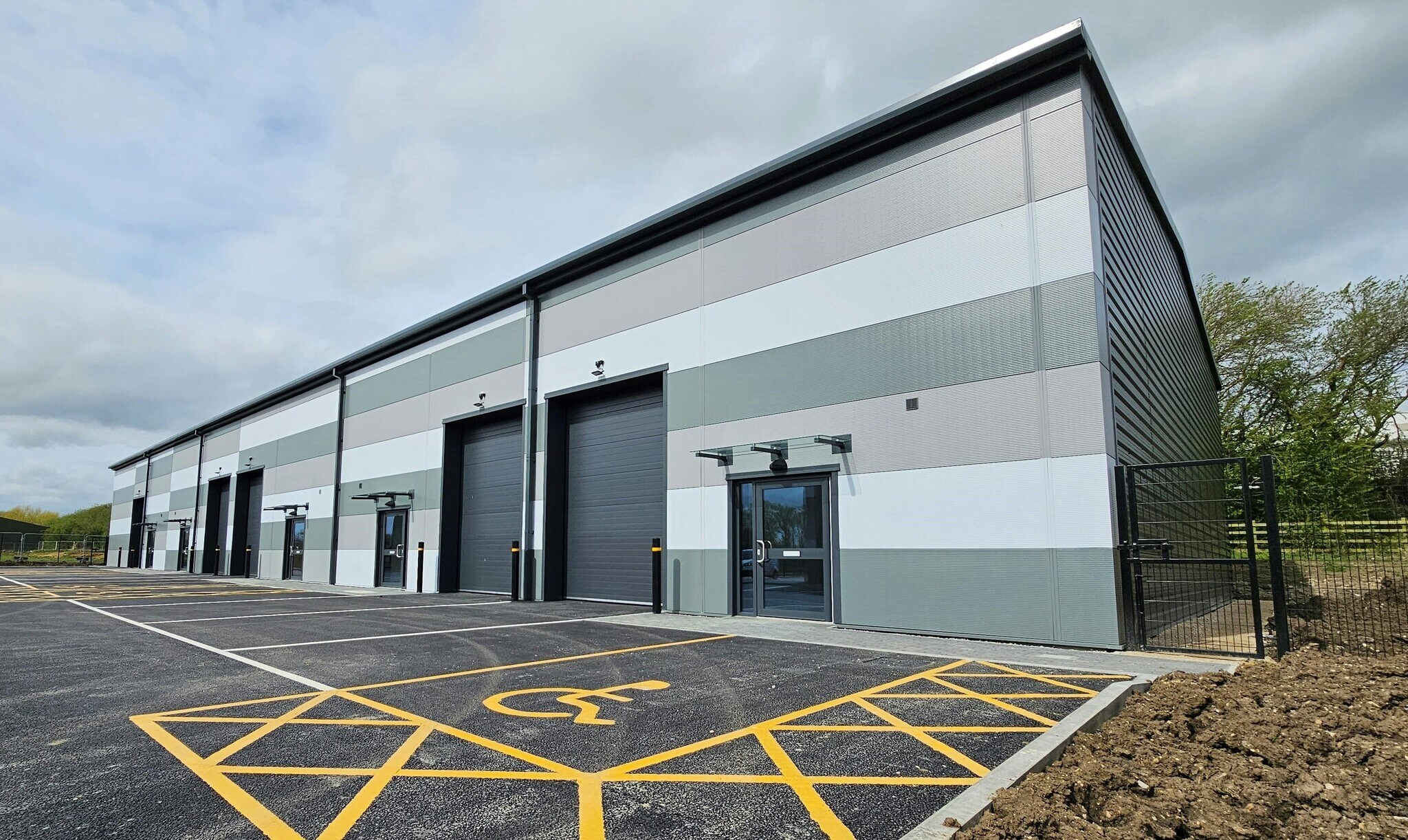 7 Thornton Road Industrial Estate, Pickering to rent Building Photo- Image 1 of 3