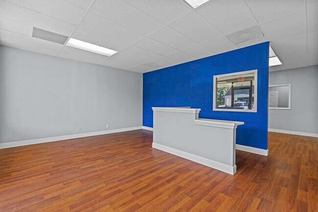 More details for 108 SW Monterey Rd, Stuart, FL - Office / Retail to Rent