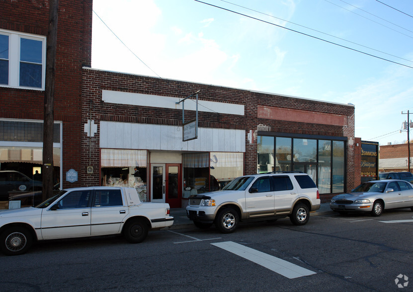 111 W South St, Aberdeen, NC for sale - Primary Photo - Image 1 of 1