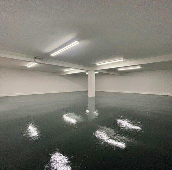 East Ln, Wembley for sale - Primary Photo - Image 1 of 1