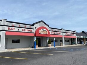 2-28 Jericho Tpke, Jericho, NY to rent Building Photo- Image 1 of 6