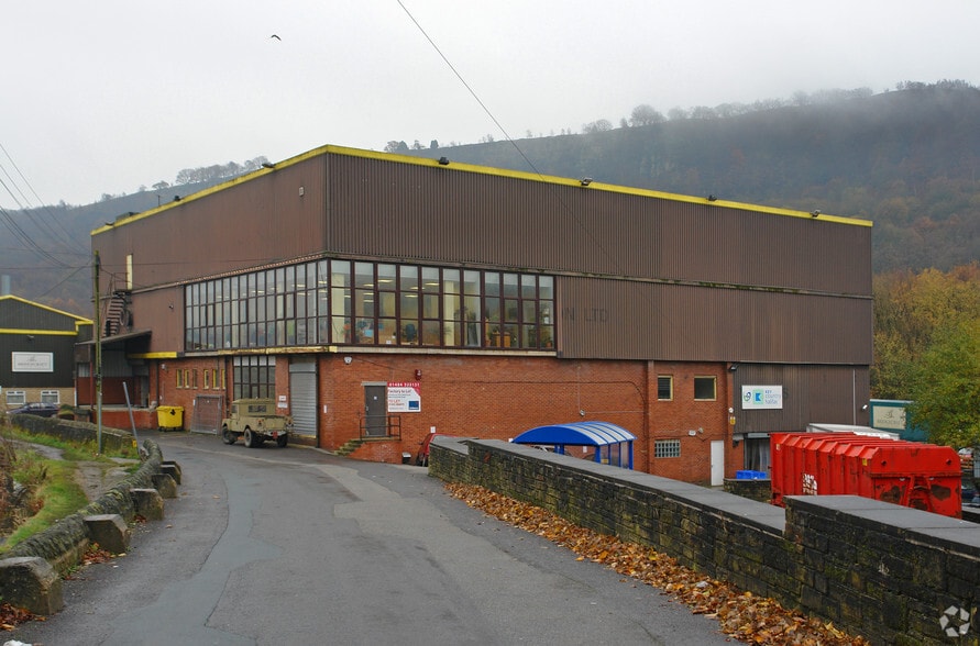 Greenhill Industrial Estate, Mytholmroyd to rent - Primary Photo - Image 1 of 3