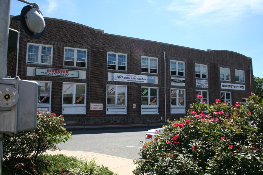 600 Main St, Riverton, NJ for sale - Building Photo - Image 1 of 11