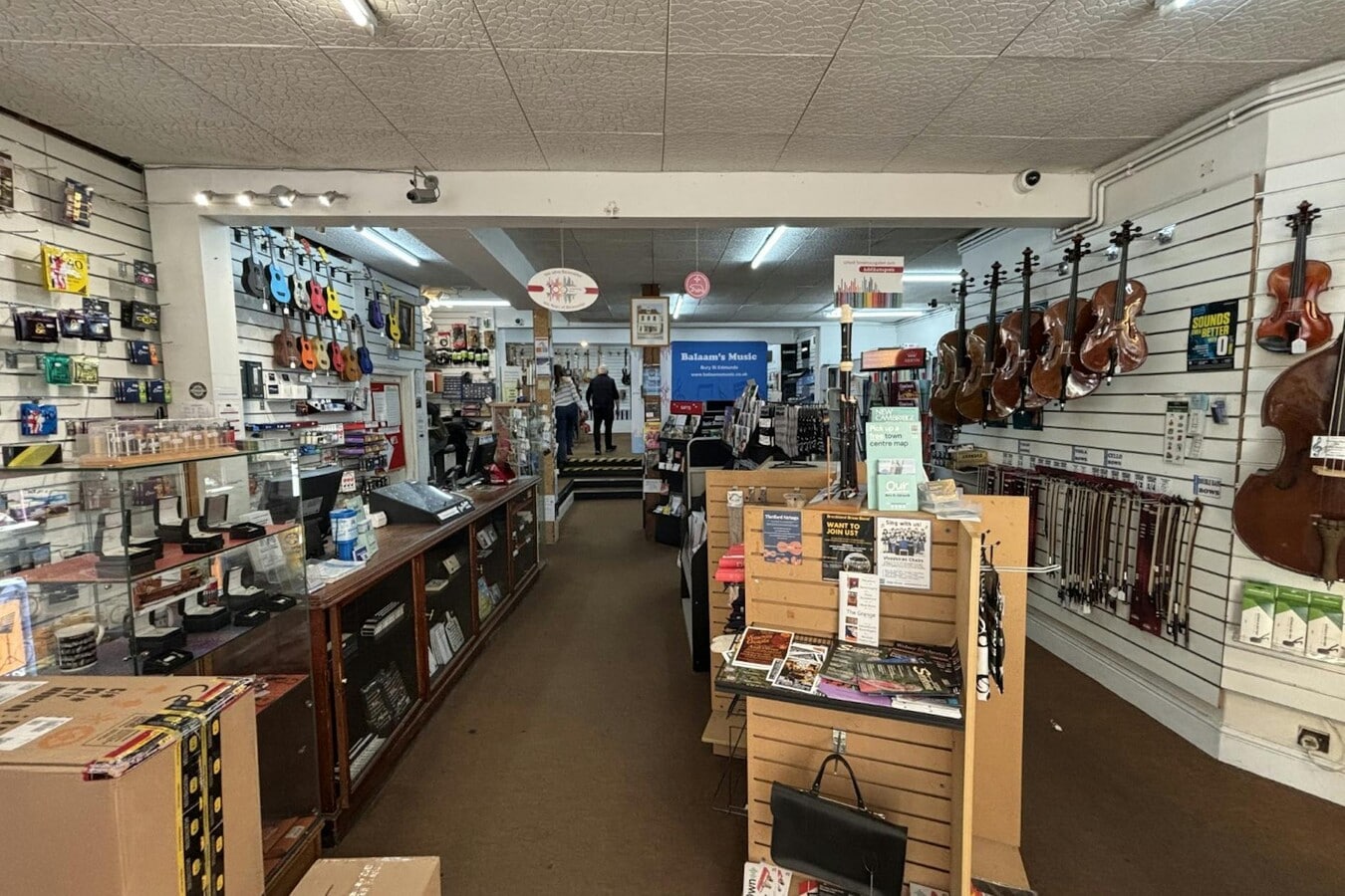 103 Risbygate St, Bury St Edmunds, SFK IP33 3AA - Unit Sales -  - Interior Photo - Image 1 of 7