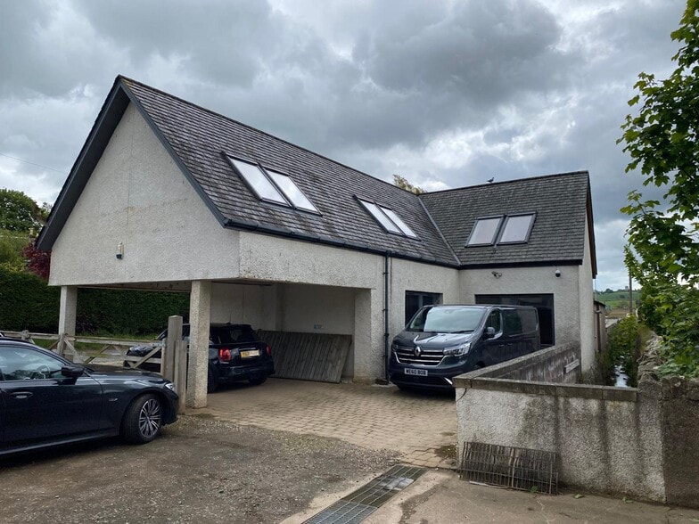 2 Cupar Rd, Cupar for sale - Building Photo - Image 2 of 7