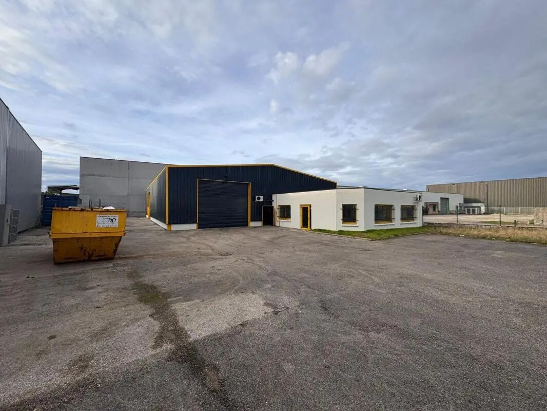 Light Industrial in Pusignan for sale Building Photo- Image 1 of 6