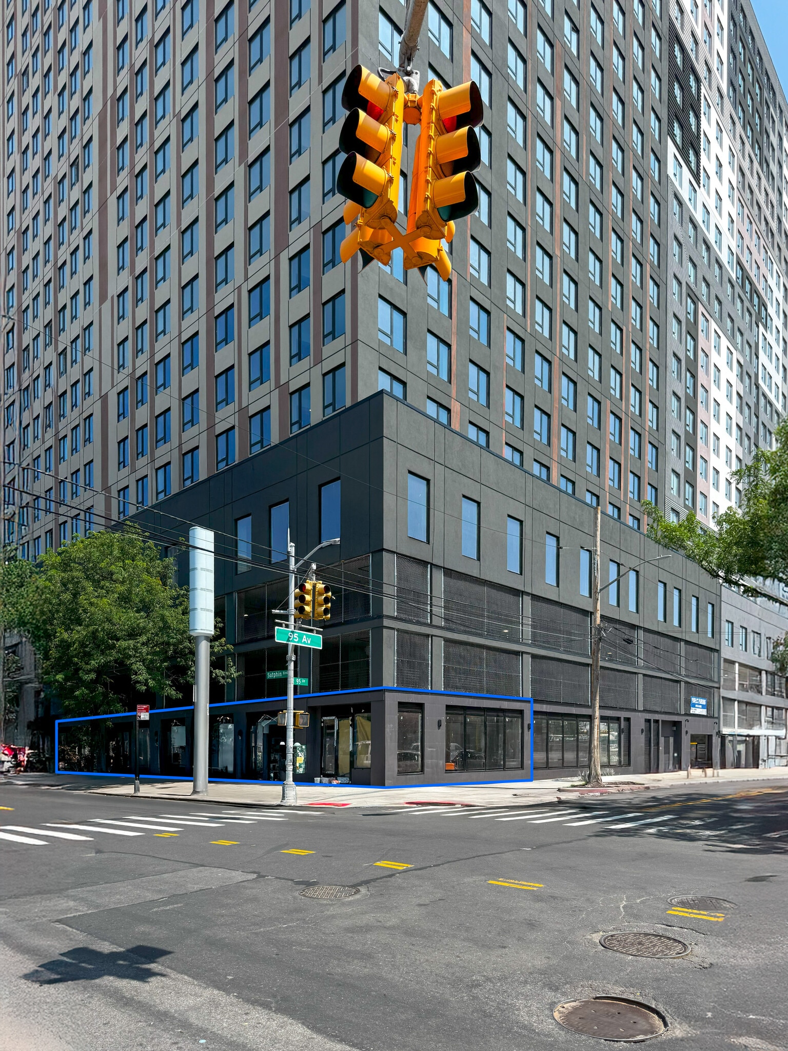 94-15 Sutphin Blvd, Jamaica, NY to rent Building Photo- Image 1 of 10