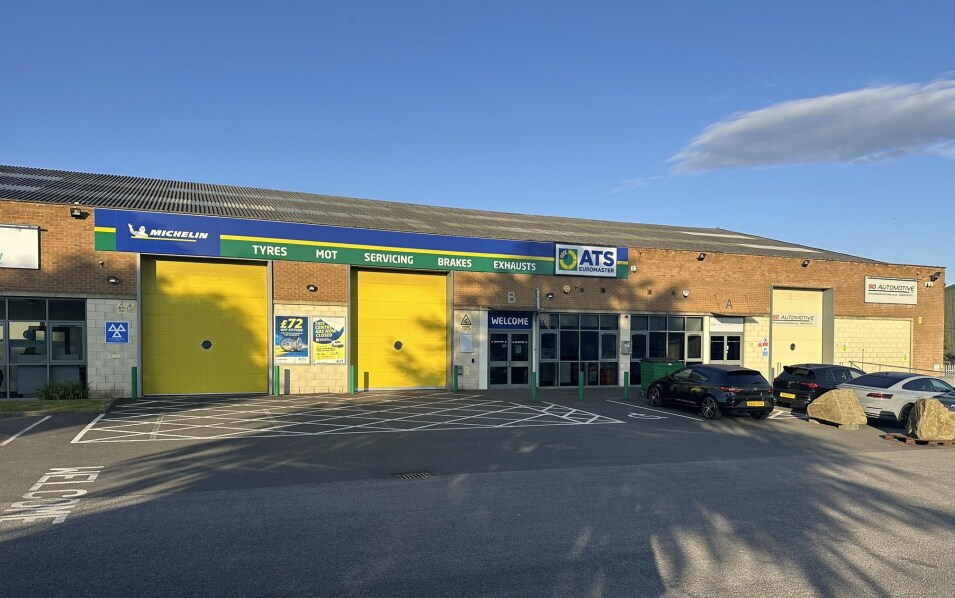 Coxmoor Rd, Sutton In Ashfield to rent Building Photo- Image 1 of 2