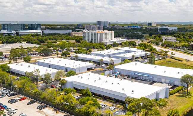 More details for 2880 N Scherer Dr, Saint Petersburg, FL - Light Industrial to Rent