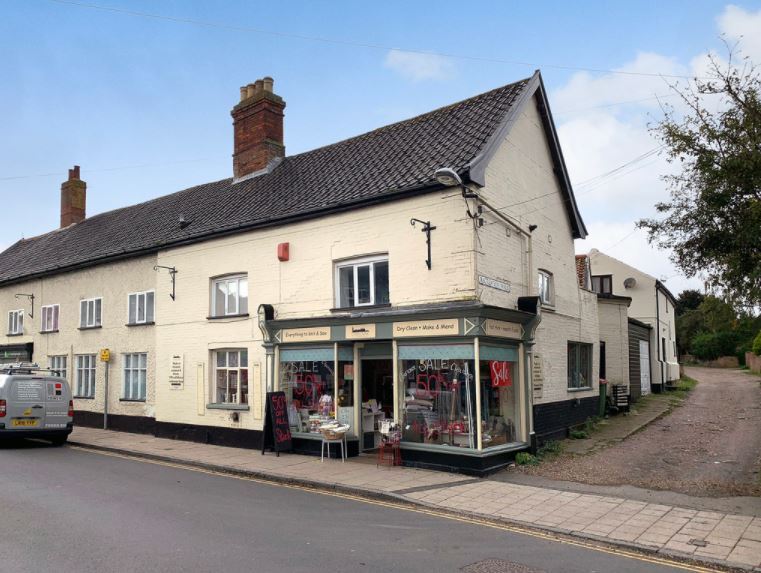 4 London Rd, Harleston for sale - Primary Photo - Image 1 of 1