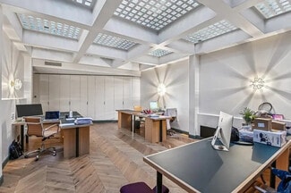 More details for 32 B Rue De Lubeck, Paris - Office to Rent