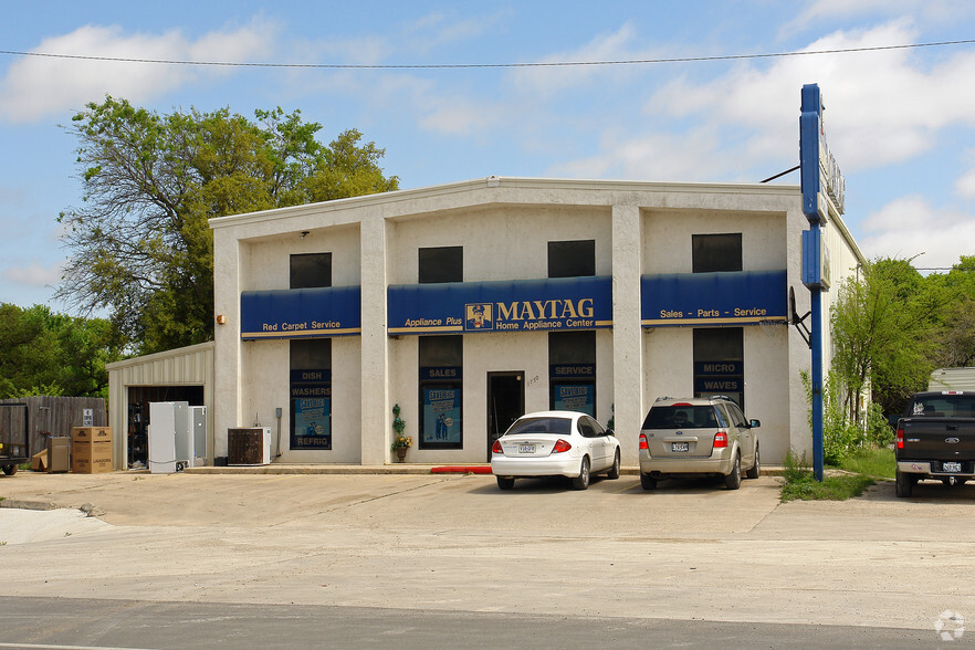 1750 Junction Hwy, Kerrville, TX for sale - Primary Photo - Image 1 of 1