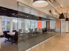 300 Mission St, San Francisco, CA to rent Interior Photo- Image 1 of 10