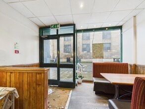 106-108 High St, Elgin to rent Interior Photo- Image 1 of 5