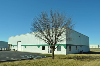 4036 Perry Blvd, Whitestown, IN for rent Building Photo- Image 1 of 5