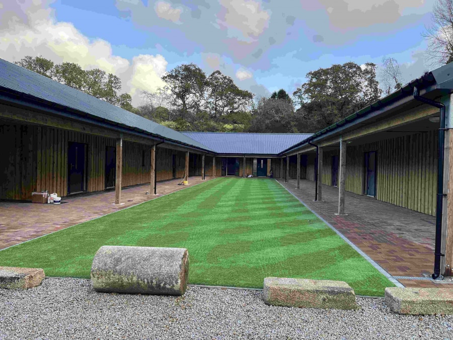 Barras Moor, Perranarworthal to rent Building Photo- Image 1 of 2