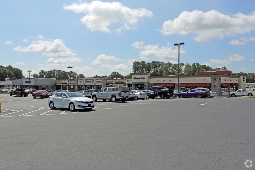 1461 Hunter Hill Rd, Rocky Mount, NC for rent - Building Photo - Image 3 of 5