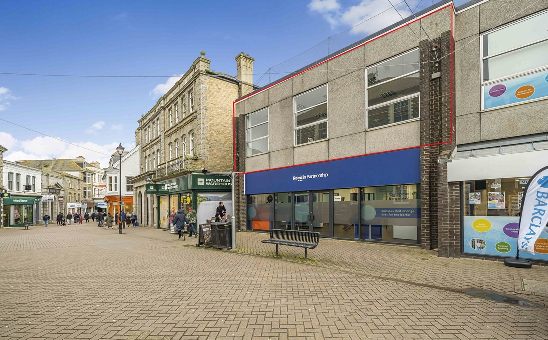 13-13A Bank St, Newquay to rent Primary Photo- Image 1 of 3