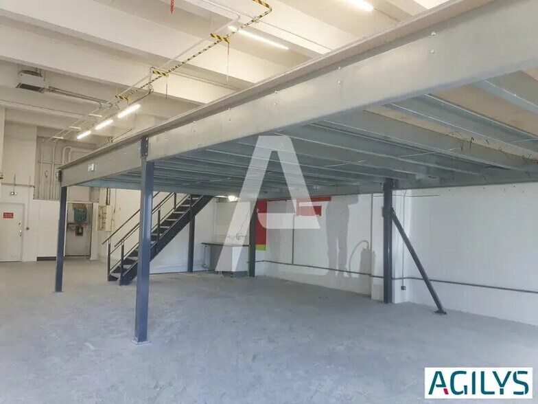 7 Rue Des Cévennes, Rungis to rent - Interior Photo - Image 2 of 5