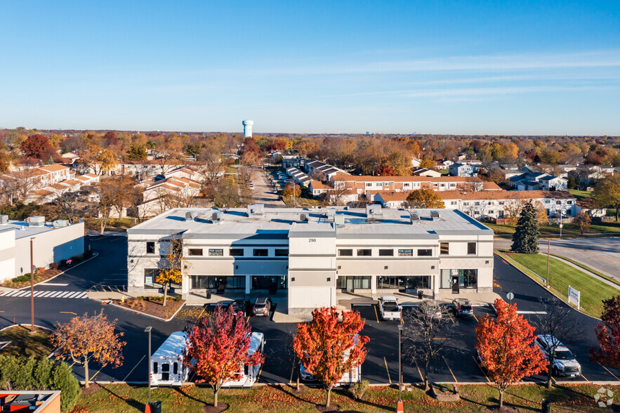 240-292 Town Center Ln, Glendale Heights, IL for sale - Building Photo - Image 1 of 1