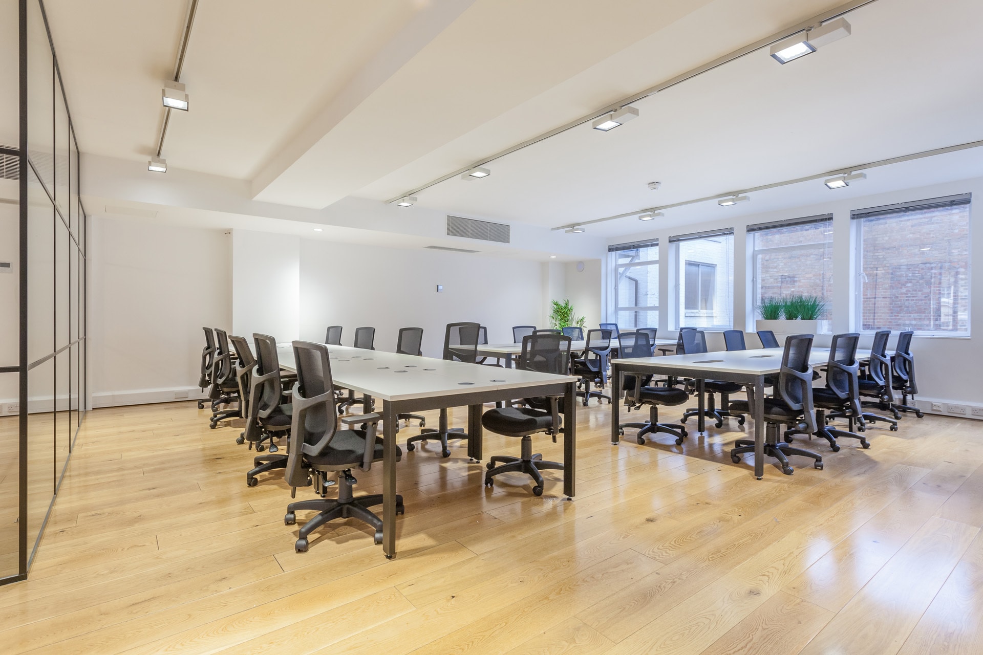 58-59 Great Marlborough St, London to rent Interior Photo- Image 1 of 9